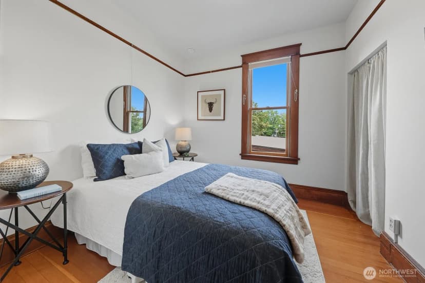 Property photo for 2030 S Ingersoll Place, Seattle photo 13