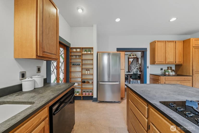 Property photo for 2030 S Ingersoll Place, Seattle photo 18