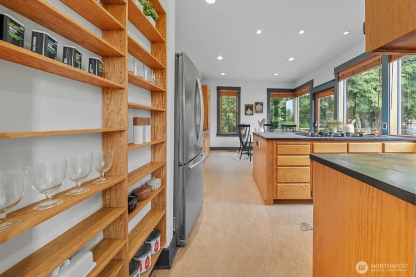 Property photo for 2030 S Ingersoll Place, Seattle photo 21