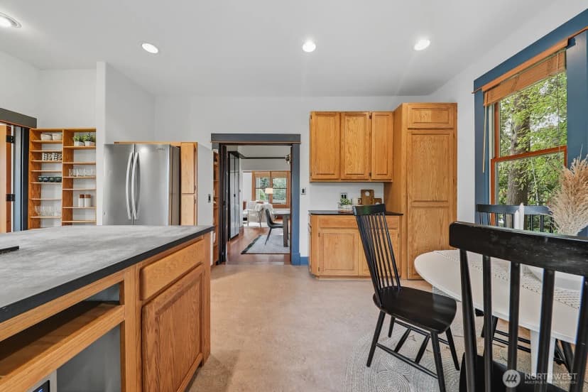 Property photo for 2030 S Ingersoll Place, Seattle photo 17