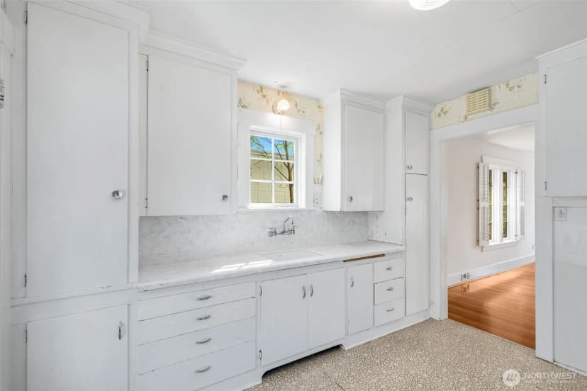 Property photo for 5412 Kensington Place N, Seattle photo 17
