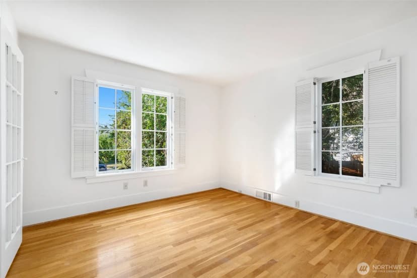 Property photo for 5412 Kensington Place N, Seattle photo 10