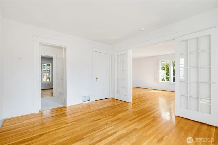 Property photo for 5412 Kensington Place N, Seattle photo 12