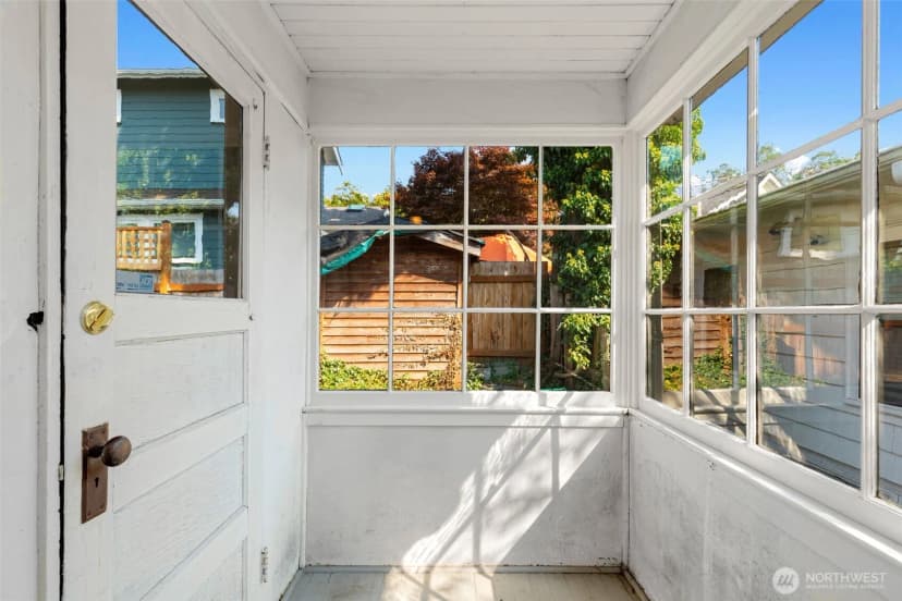 Property photo for 5412 Kensington Place N, Seattle photo 21