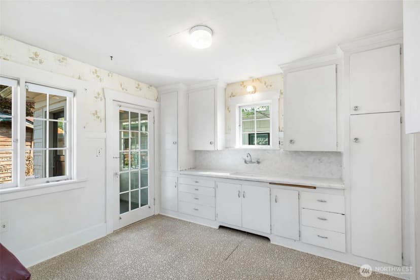 Property photo for 5412 Kensington Place N, Seattle photo 19