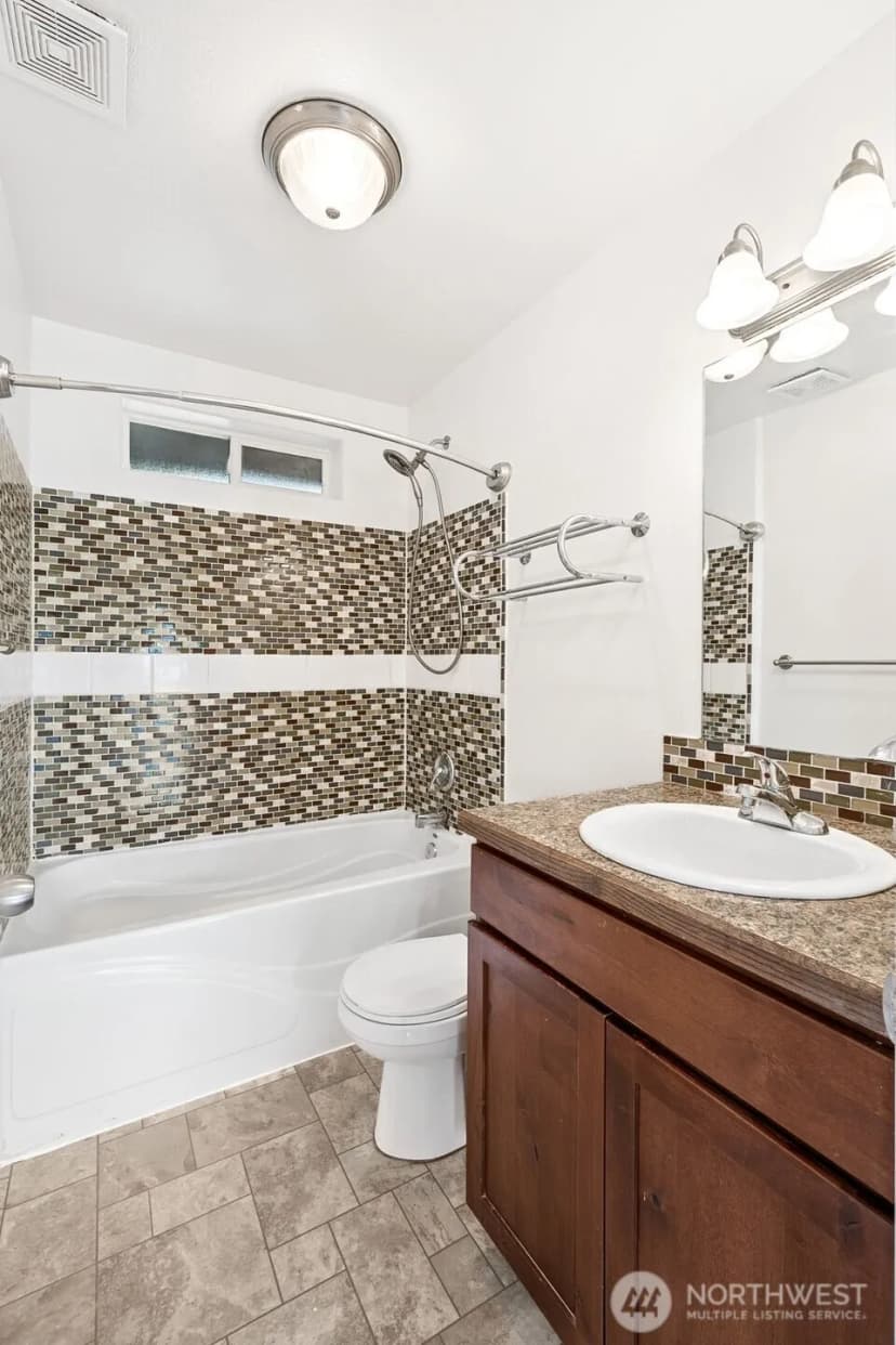 Property photo for 210 N Market Street, Bucoda photo 27