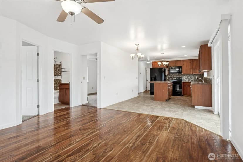 Property photo for 210 N Market Street, Bucoda photo 16