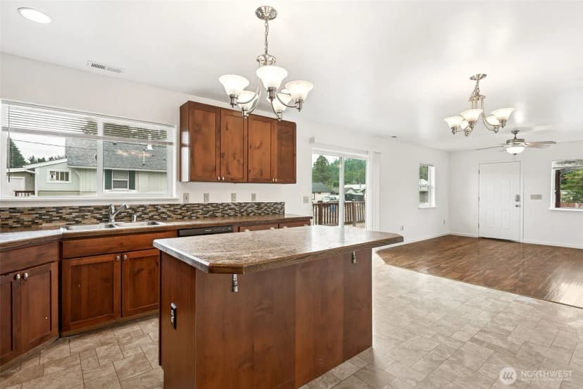 Property photo for 210 N Market Street, Bucoda photo 19
