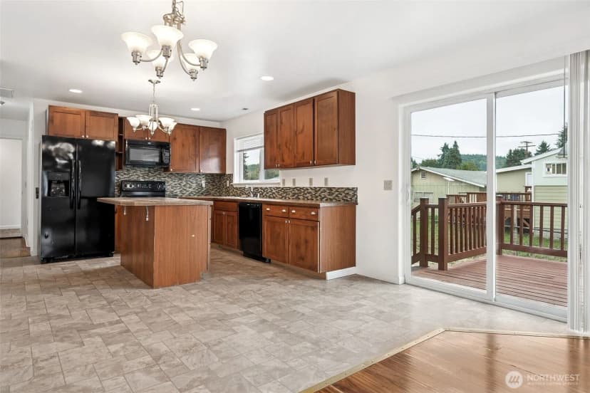 Property photo for 210 N Market Street, Bucoda photo 17