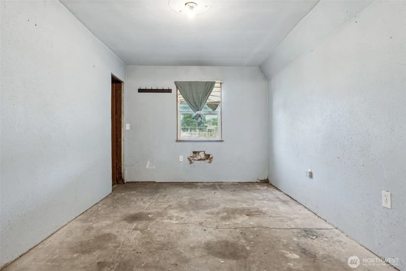 Property photo for 210 N Market Street, Bucoda photo 3