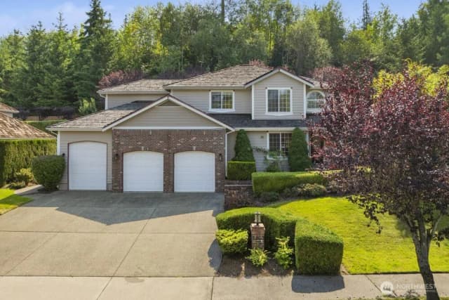 Property photo for 1803 Brookmonte Drive Se, Puyallup photo 2