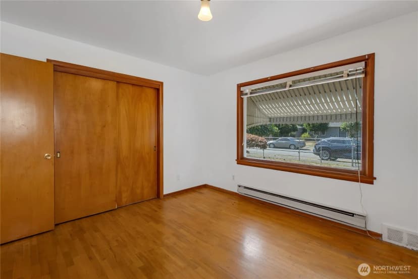 Property photo for 9417 S Fawcett Avenue, Tacoma photo 8