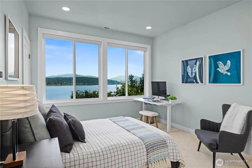 Property photo for 670 W Lake Sammamish Parkway Ne, Bellevue photo 20