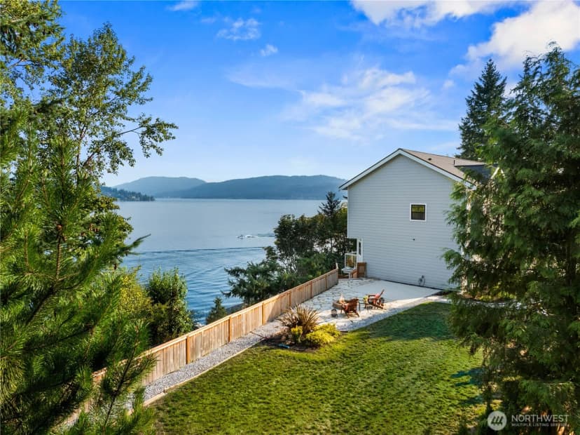 Property photo for 670 W Lake Sammamish Parkway Ne, Bellevue photo 23