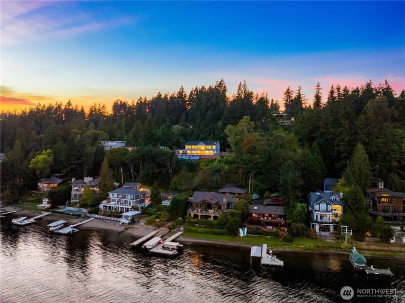 Property photo for 670 W Lake Sammamish Parkway Ne, Bellevue photo 25