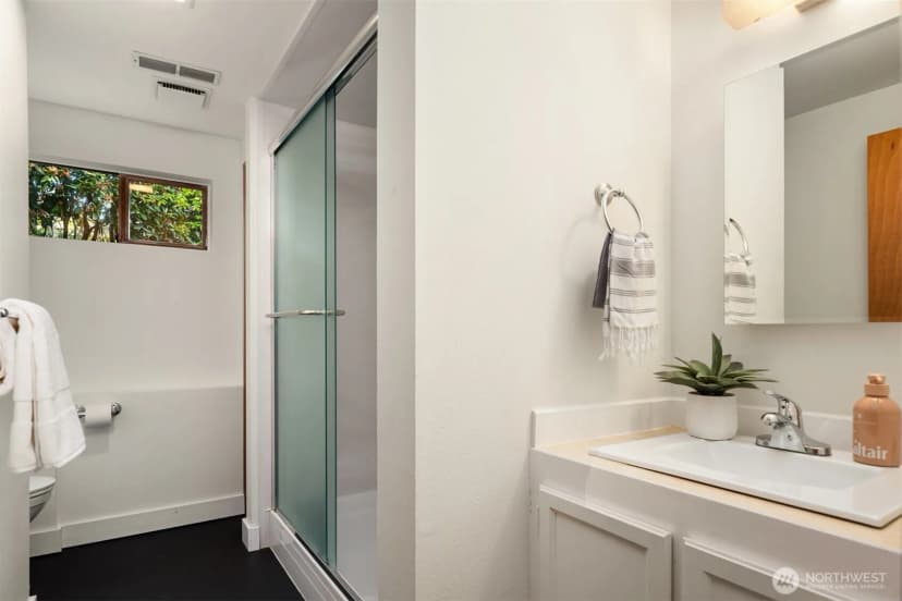 Property photo for 9015 38th Avenue Sw, Seattle photo 19