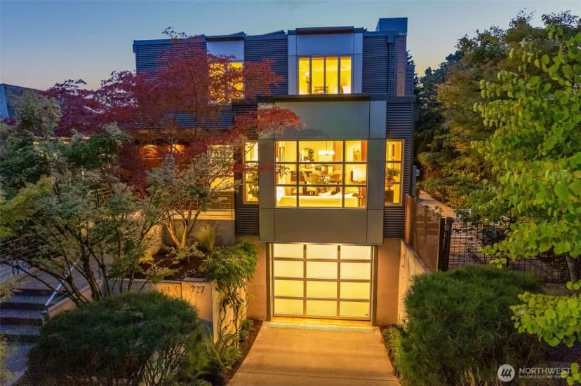 Property photo for 727 13th Avenue E, Seattle photo 36