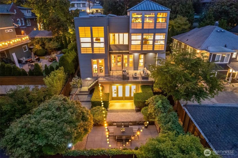 Property photo for 727 13th Avenue E, Seattle photo 35