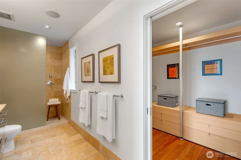Property photo for 727 13th Avenue E, Seattle photo 20