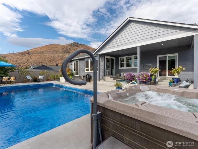 Property photo for 1767 Brambling Brae Lane, Wenatchee