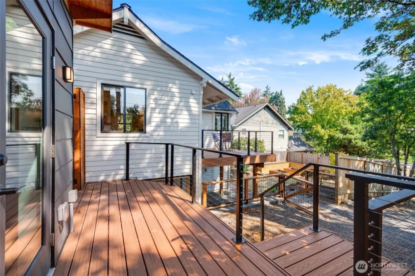 Property photo for 9015 Burke Avenue N, Seattle photo 28
