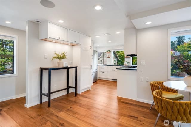 Property photo for 9015 Burke Avenue N, Seattle photo 5