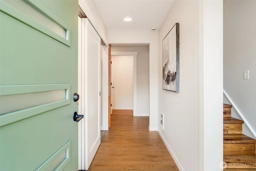 Property photo for 9015 Burke Avenue N, Seattle photo 11