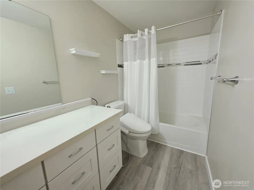 Property photo for 975 Aberdeen Avenue Ne #j104, Renton photo 7