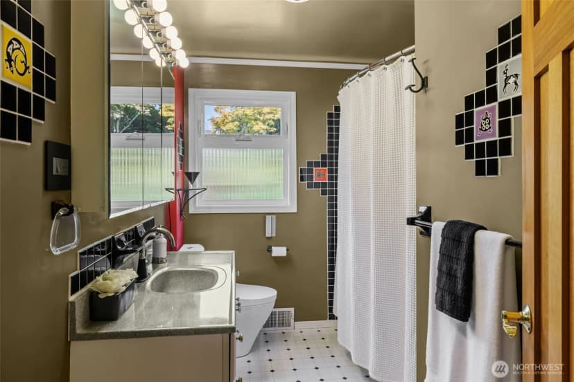 Property photo for 3016 Nw 74th Street, Seattle photo 12