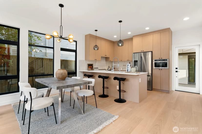Property photo for 2037 Nw 61st Street #b, Seattle photo 11