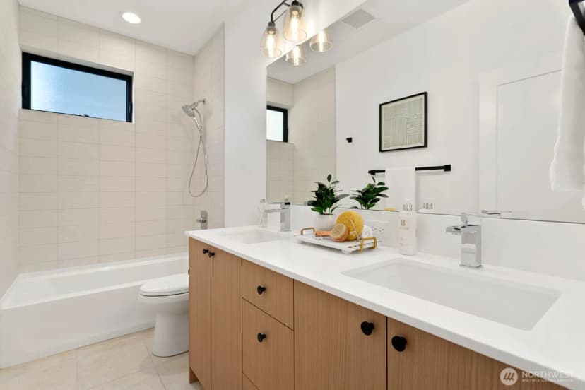 Property photo for 2037 Nw 61st Street #b, Seattle photo 17