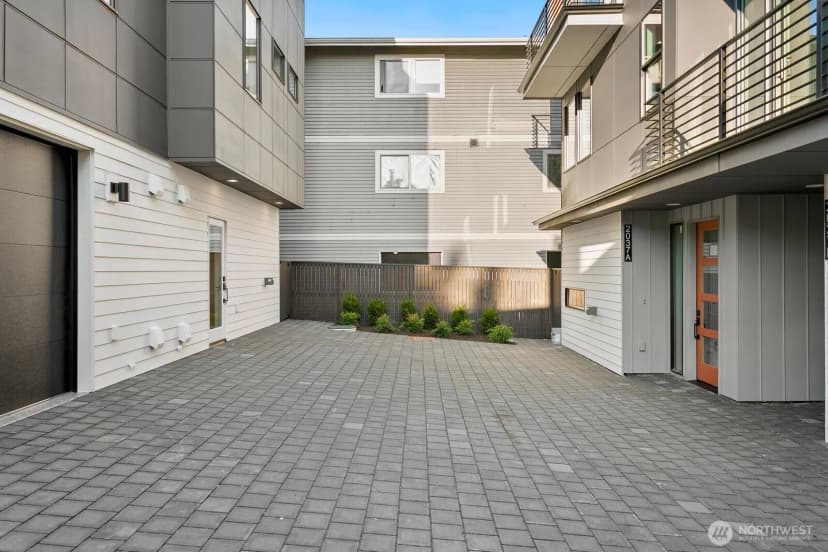Property photo for 2037 Nw 61st Street #b, Seattle photo 20