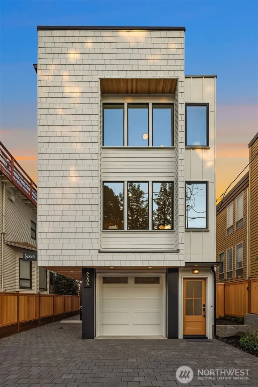 Property photo for 920 34th Avenue #a, Seattle photo 9