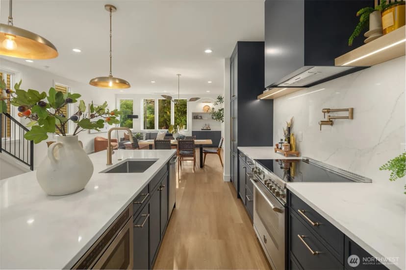 Property photo for 920 34th Avenue #a, Seattle photo 13