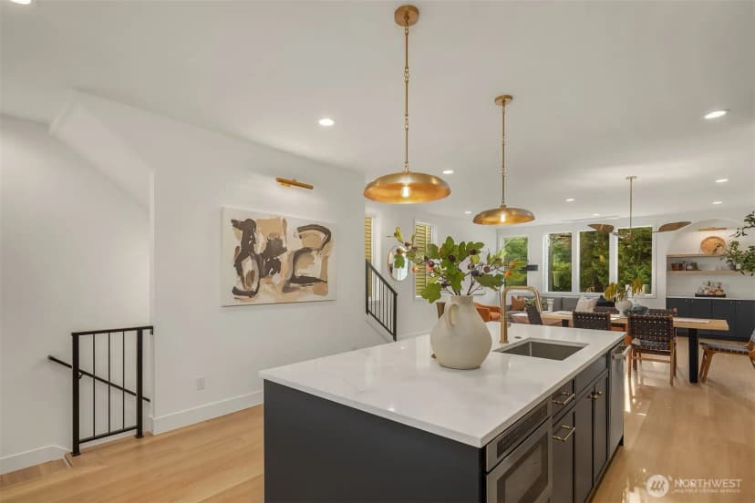 Property photo for 920 34th Avenue #a, Seattle photo 15