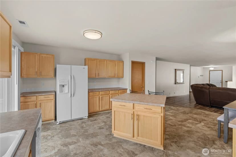 Property photo for 109 Weaver Street Ne, Orting photo 13