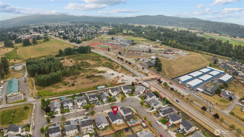 Property photo for 109 Weaver Street Ne, Orting photo 30