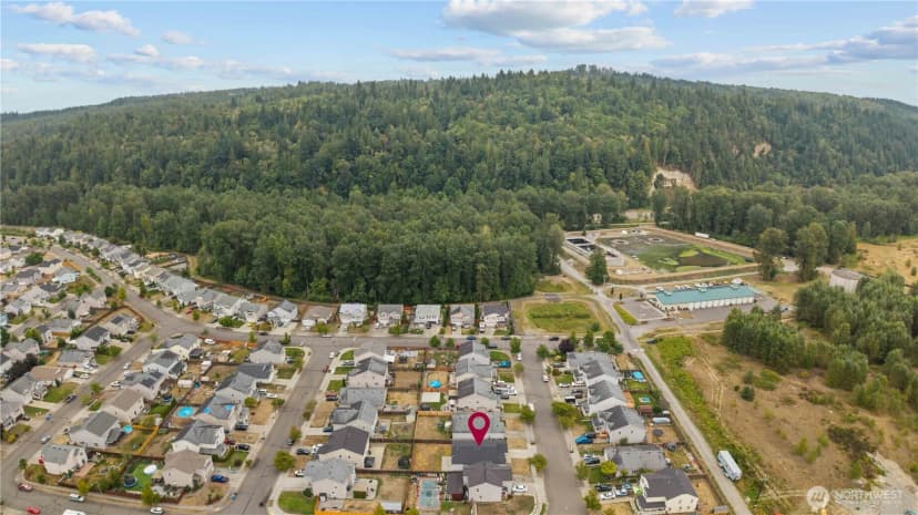 Property photo for 109 Weaver Street Ne, Orting photo 33
