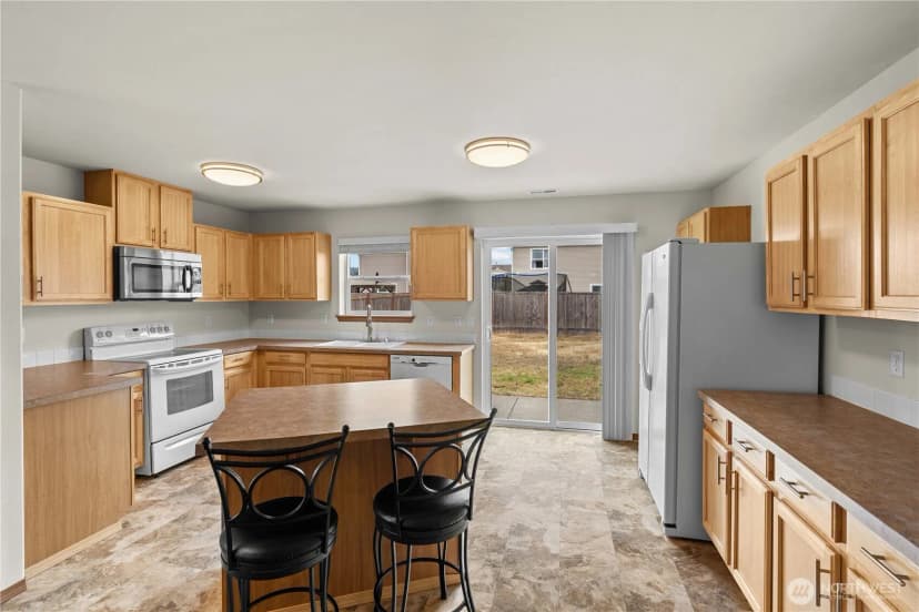 Property photo for 109 Weaver Street Ne, Orting photo 10