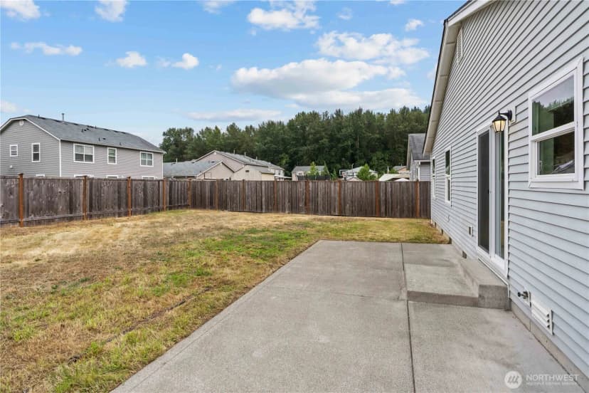 Property photo for 109 Weaver Street Ne, Orting photo 25