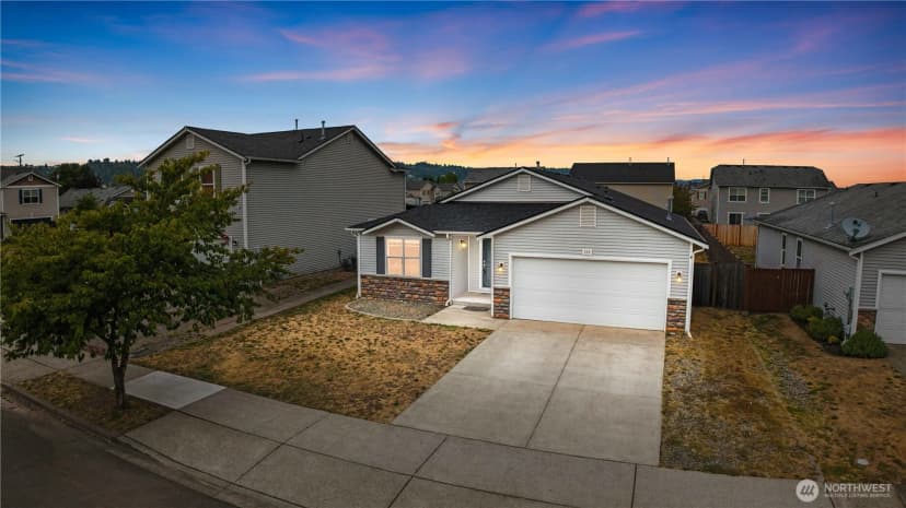 Property photo for 109 Weaver Street Ne, Orting