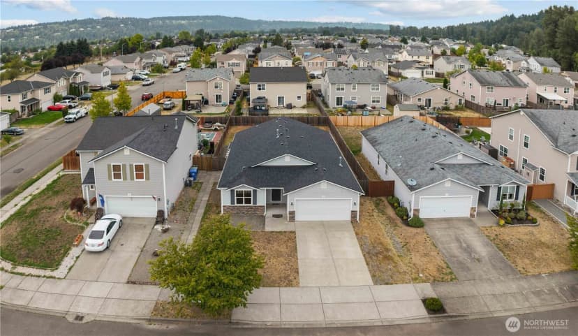 Property photo for 109 Weaver Street Ne, Orting photo 28