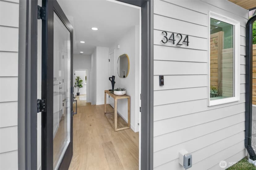 Property photo for 3424 20th Avenue S, Seattle photo 37