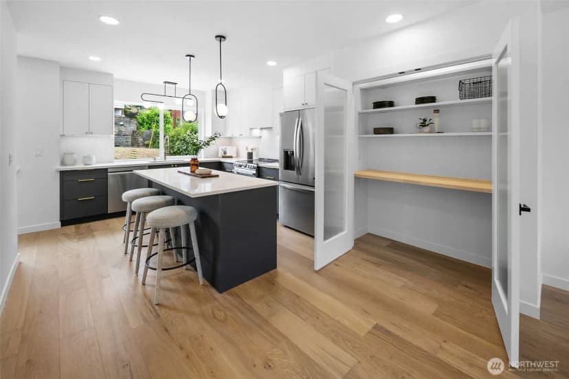 Property photo for 3424 20th Avenue S, Seattle photo 10