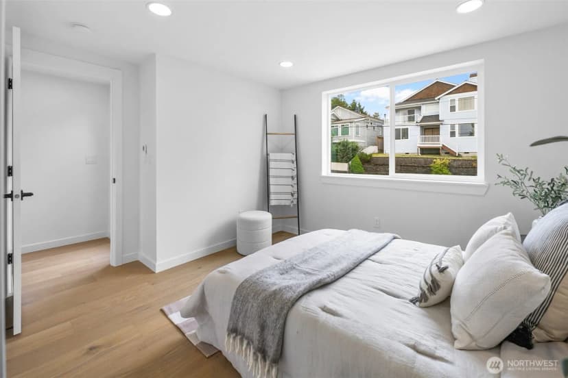 Property photo for 3424 20th Avenue S, Seattle photo 19