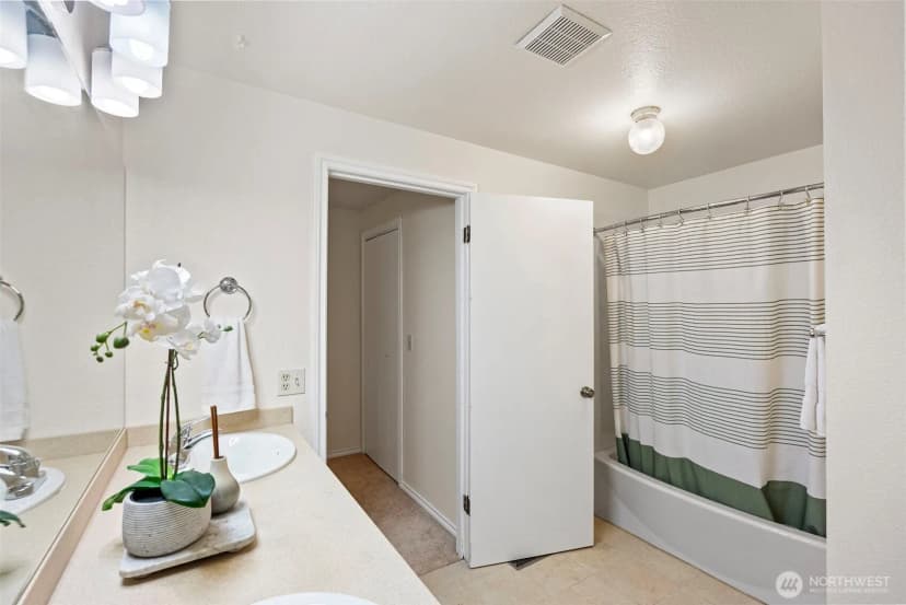 Property photo for 3131 Se Berger Lane, Port Orchard photo 17