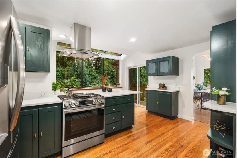 Property photo for 12817 70th Ave S, Seattle photo 10