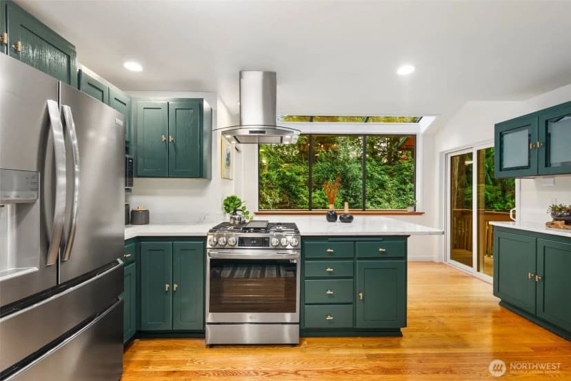 Property photo for 12817 70th Ave S, Seattle photo 12