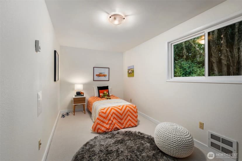 Property photo for 12817 70th Ave S, Seattle photo 24