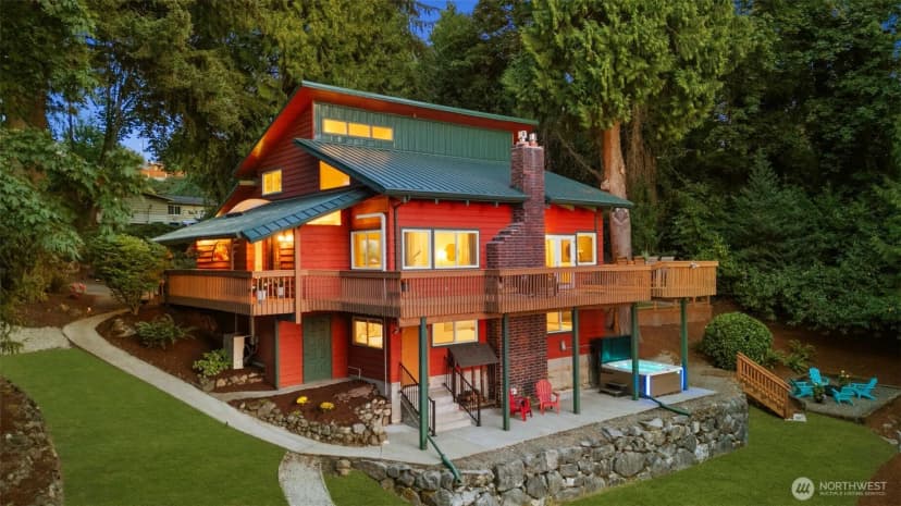 Property photo for 12817 70th Ave S, Seattle